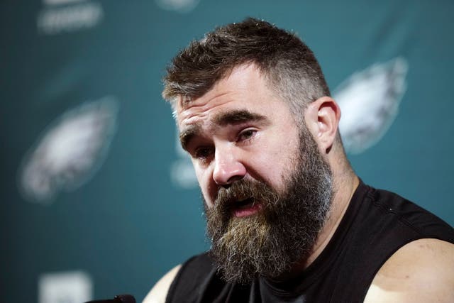 Eagles Kelce Retires Football