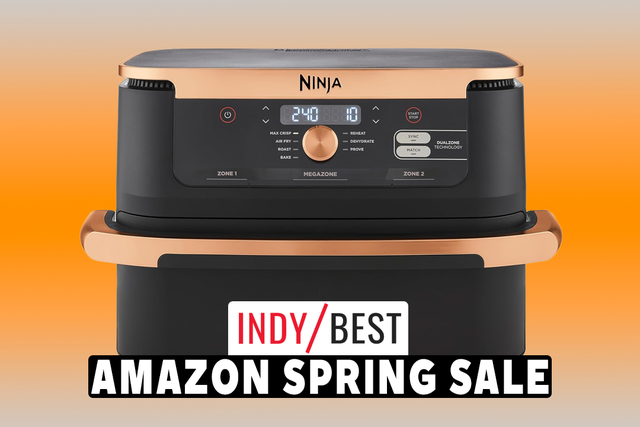 <p>Its dual zone technology can cook two different food at the same time </p>